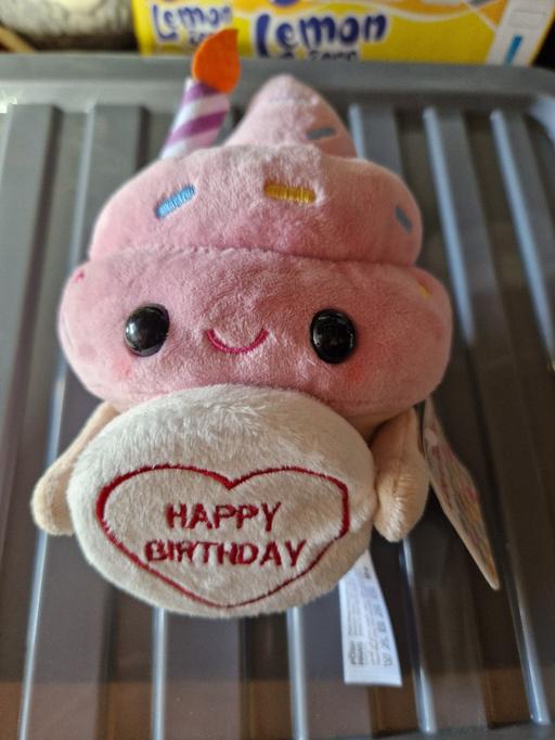 Buy & Sell Ramsgate Thanet - Photos for bn Love Heart cupcake birthday soft toy