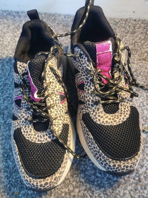 Buy & Sell Ladywood Birmingham - Photos for Ladie's lucky step sneakers