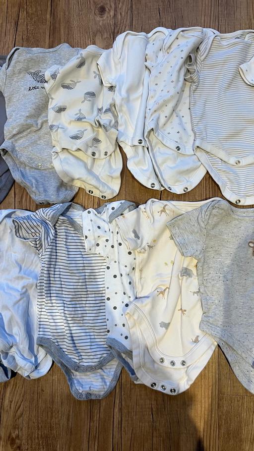 Buy & Sell Wandsworth South West London - Photos for Baby Vest Bundle