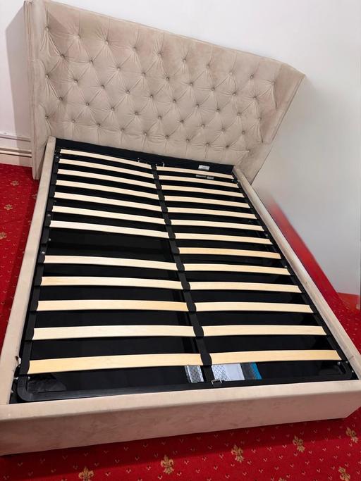 Buy & Sell Camden Town Camden - Photos for King size ottoman bed frame