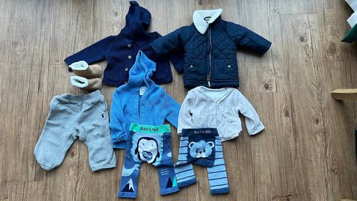 Buy & Sell East Putney Station Wandsworth - Photos for Baby bundle - cardigan, joggers