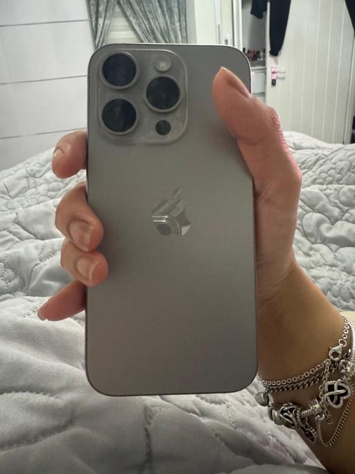 Buy & Sell Waltham Forest East London - Photos for iPhone 15 pro titanium 256GB