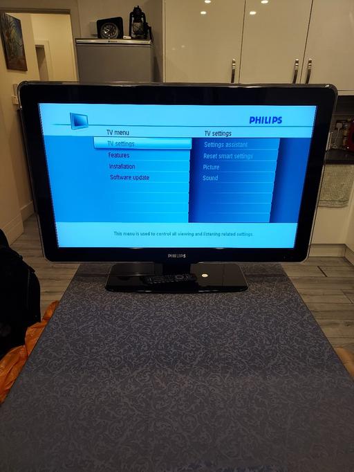 Buy & Sell East Grinstead Mid Sussex - Photos for Philips 37” LCD TV – Working Perfectly – Remo