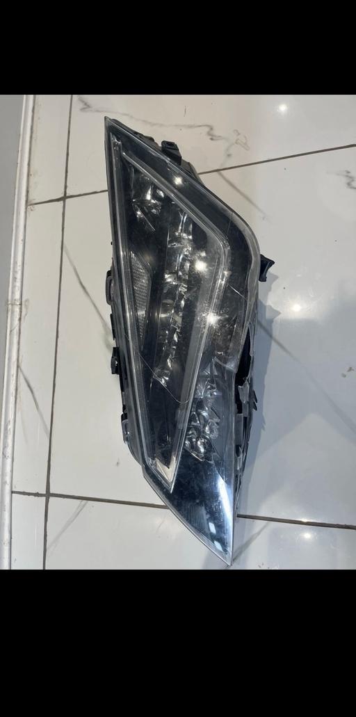 Vehicles Maypole Birmingham - Photos for SEAT LEON PASSENGER SIDE HEADLIGHT 5F2941007