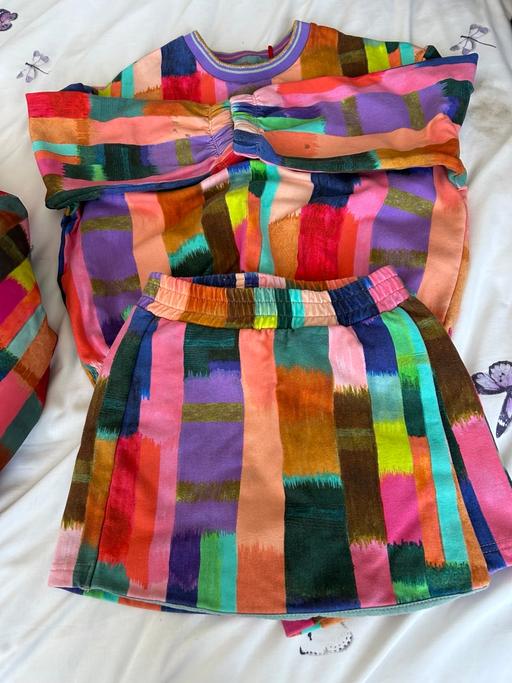 Buy & Sell Whiston Knowsley - Photos for Oillily suit