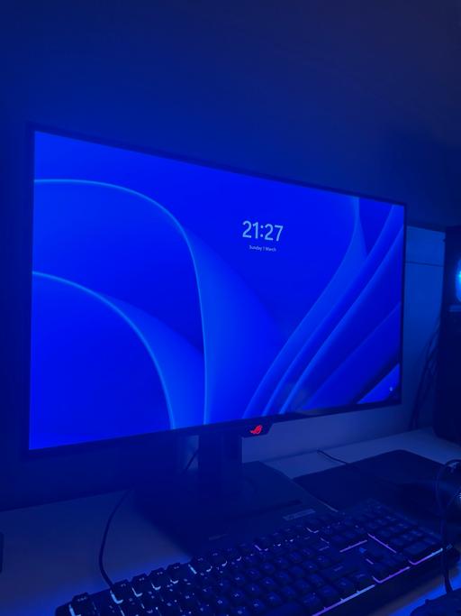 Buy & Sell Leatherhead Mole Valley - Photos for ASUS ROG Strix 27in 240Hz Oled monitor