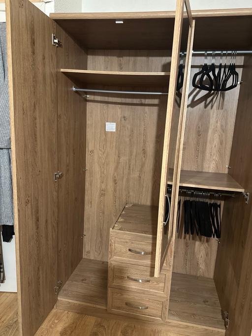 Buy & Sell Woodgate Birmingham - Photos for Three door wardrobe used