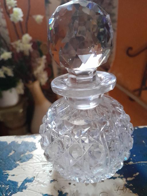 Buy & Sell Netherton Dudley - Photos for scent bottle think crystal