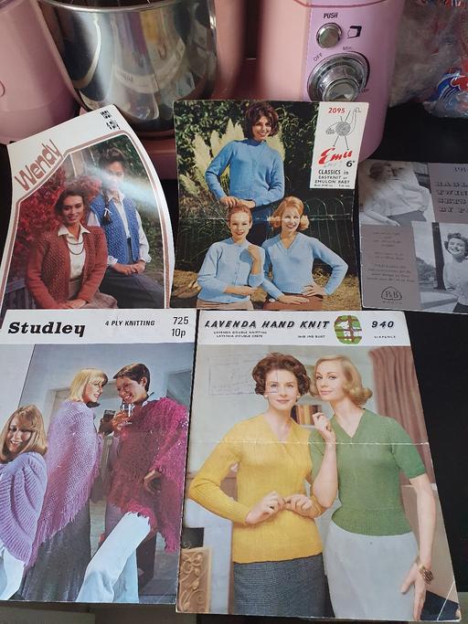 courses Upper Gornal Dudley - Photos for vintage knitting patterns x 5
