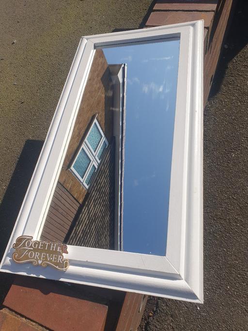 Buy & Sell Pensnett Dudley - Photos for 32 x 17 inch White Wooden Frame Mirror, Good.
