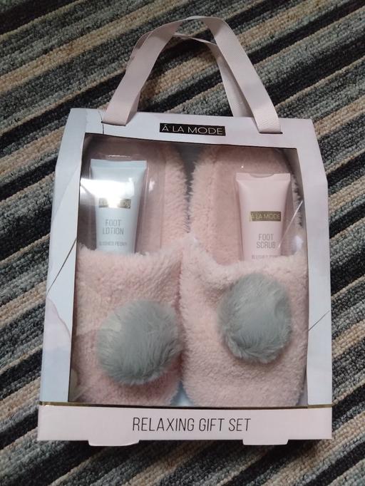 Buy & Sell Long Eaton Erewash - Photos for slippers and foot treatment set