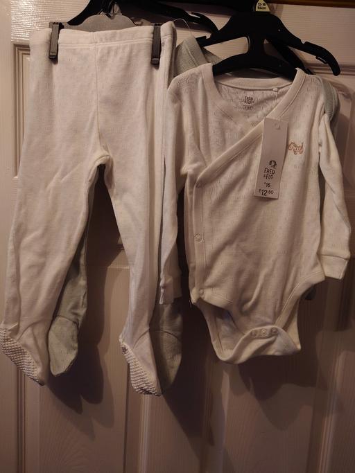 Buy & Sell Woodthorpe Charnwood - Photos for Children's 4 piece set size 12-18 months