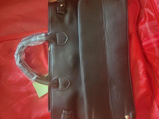 Buy & Sell Forestdale South East London - Photos for Burberry handbag