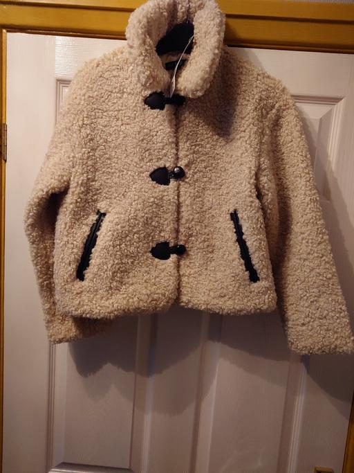 Buy & Sell Woodthorpe Charnwood - Photos for Girls cream furry jacket size 10-11 years