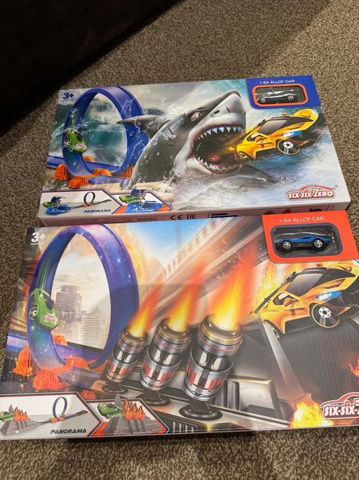 Buy & Sell New Eltham South East London - Photos for 2 brand new car sets