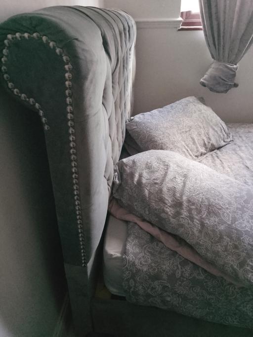 Buy & Sell Seven Kings East London - Photos for crushed velvet bed frame