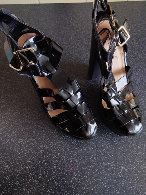 Buy & Sell Woodthorpe Charnwood - Photos for Women's black heel sandals size 6