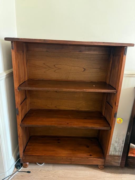 Buy & Sell Enfield North London - Photos for Walnut - Freestanding Book Shelf