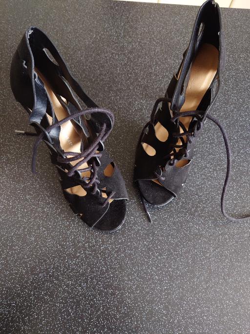 Buy & Sell Woodthorpe Charnwood - Photos for Women's black high heels size 6