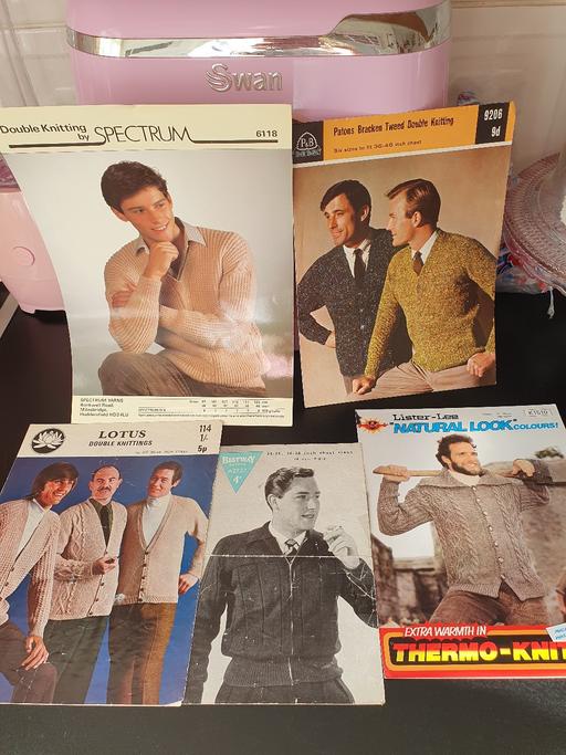 courses Upper Gornal Dudley - Photos for vintage knitting patterns x 5