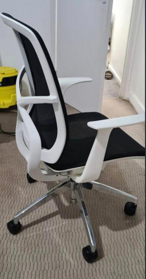 Buy & Sell Canning Town East London - Photos for Chair