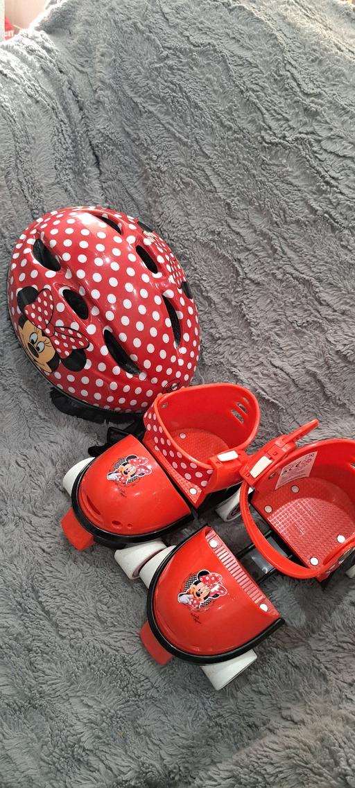 Buy & Sell Sutton Coldfield Birmingham - Photos for Minnie Mouse Skates and helmet Age 3-5