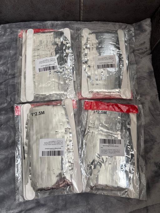 Buy & Sell Golds Hill Sandwell - Photos for Silver door curtains