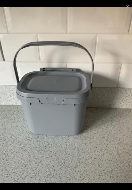 Buy & Sell Telford Way Industrial Estate North Northamptonshire - Photos for Grey small bucket with lid and handle