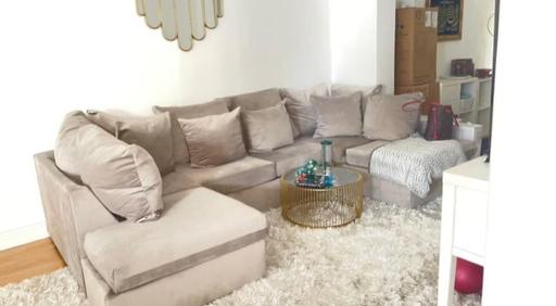 Buy & Sell - Photos for U shaped sofa