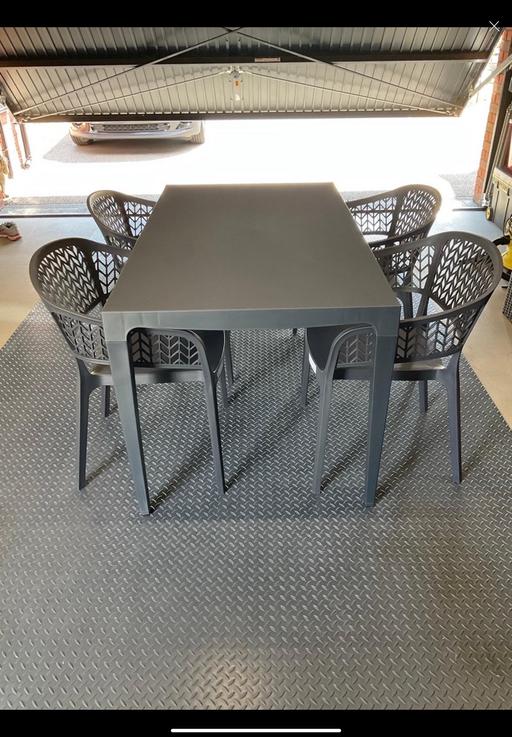 Buy & Sell Telford Way Industrial Estate North Northamptonshire - Photos for NEW Grey garden table and chairs