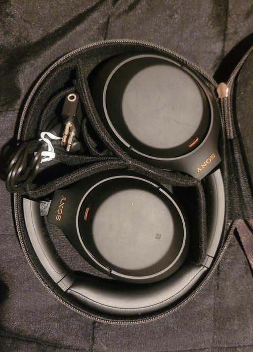 Buy & Sell East Ham East London - Photos for SONY XM4 headphones