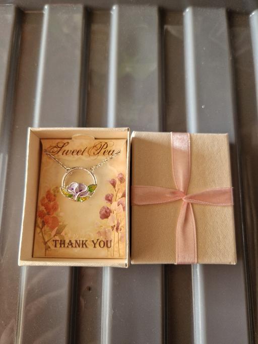 Buy & Sell Ramsgate Thanet - Photos for bn Avon Thankyou Sweet Pea necklace