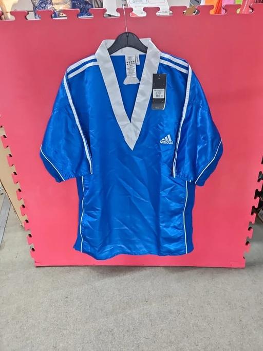 Buy & Sell Burnage Manchester - Photos for Adidas v neck kick boxing upper