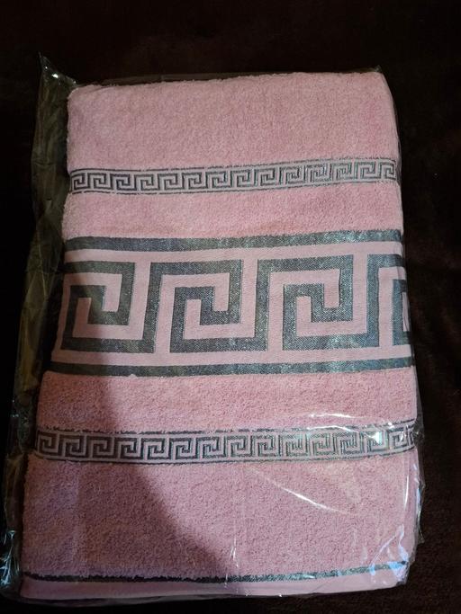 Buy & Sell Woodsetton Dudley - Photos for BATH TOWELS