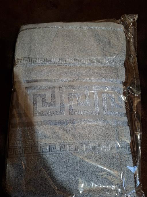 Buy & Sell Woodsetton Dudley - Photos for BATH TOWELS