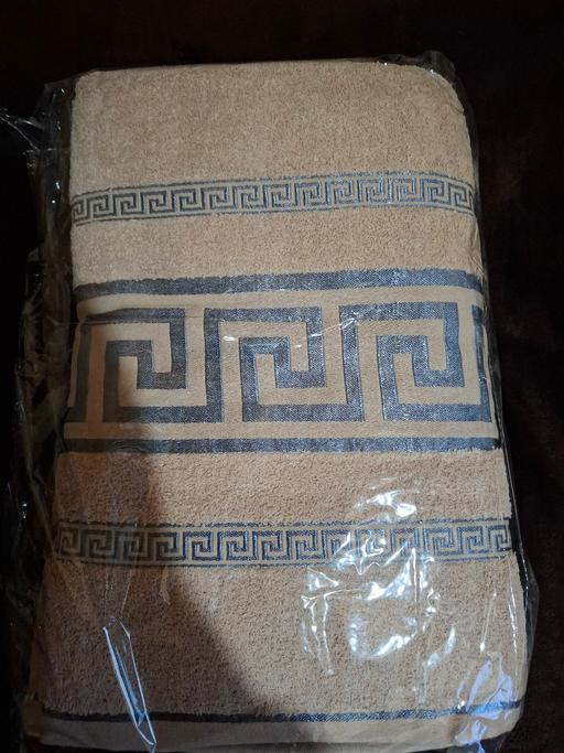 Buy & Sell Woodsetton Dudley - Photos for BATH TOWELS