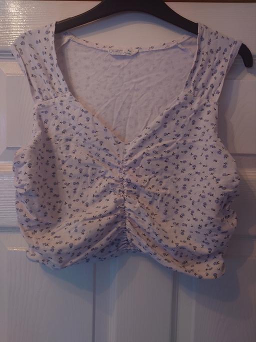 Buy & Sell Woodthorpe Charnwood - Photos for Women's white bralette top size XL