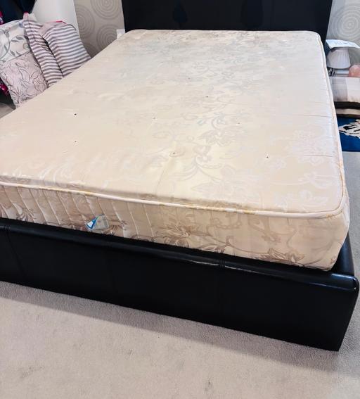 Buy & Sell Kingsnorth Ashford - Photos for Double mattress