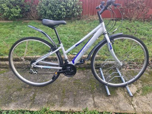 Buy & Sell Stockley Park Hillingdon - Photos for LADIES APOLLO BIKE BICYCLE