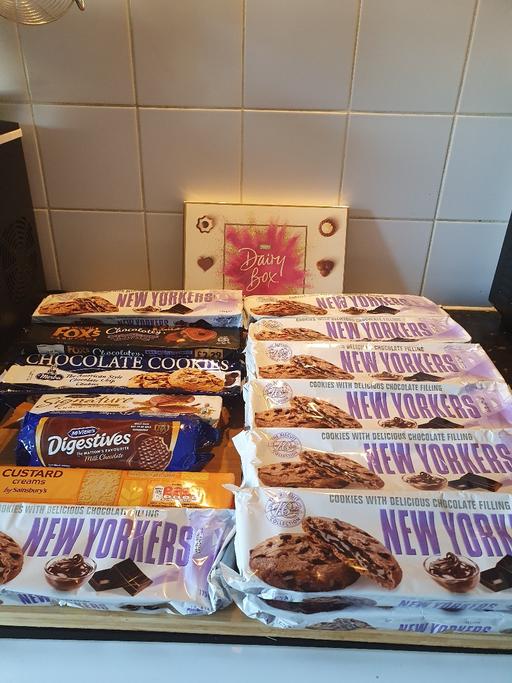 Buy & Sell Sydenham Hill South East London - Photos for 21 packs of biscuits and I box of chocolates