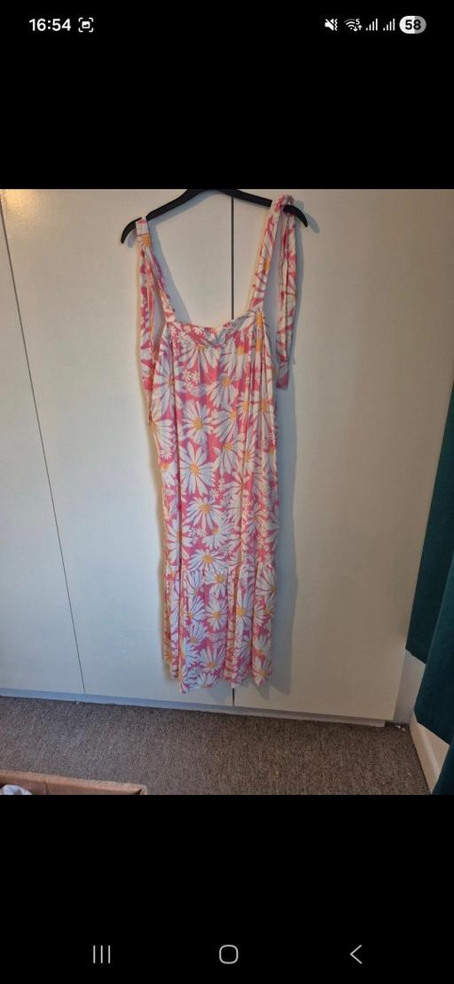 Buy & Sell Plympton Plymouth - Photos for ladies floral dress