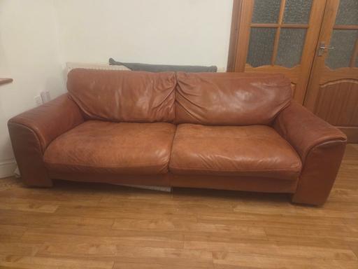Buy & Sell Ilford Redbridge - Photos for Leather sofa 3 seater