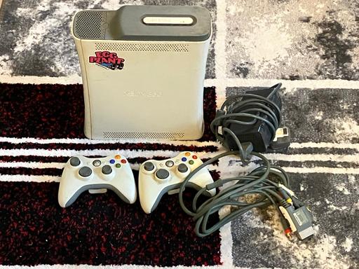 Buy & Sell Yeovil Somerset - Photos for X box 360 2 controller’s spares repairs.