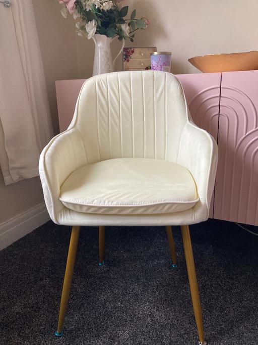 Buy & Sell Sedgley Dudley - Photos for 2 chairs