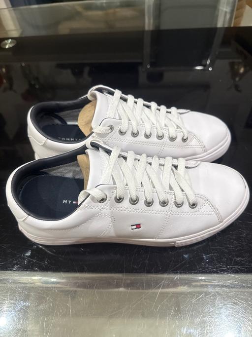 Buy & Sell Norbury South West London - Photos for Tommy Hilfiger