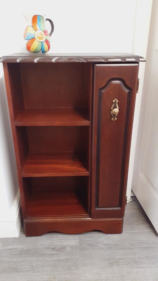 Buy & Sell Sundon Luton - Photos for Bookcase/CD Cabinet(LU33BY)
