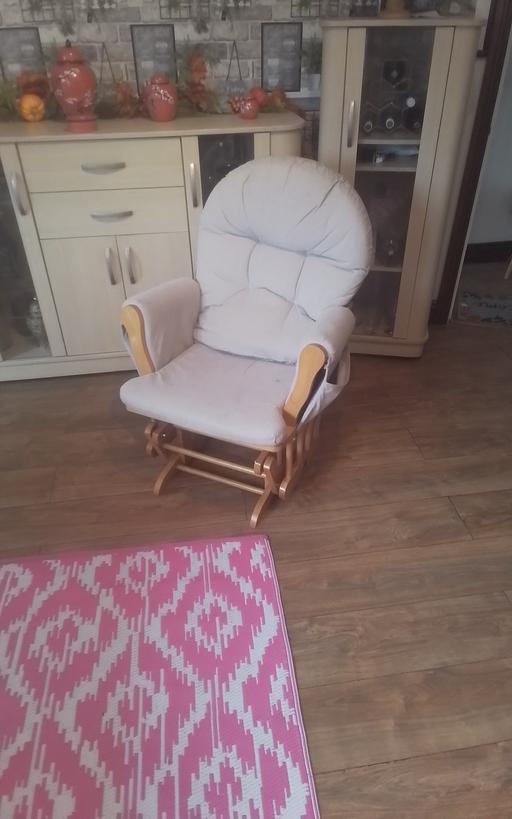 Buy & Sell Swinley Wigan - Photos for NURSING ROCKING CHAIR