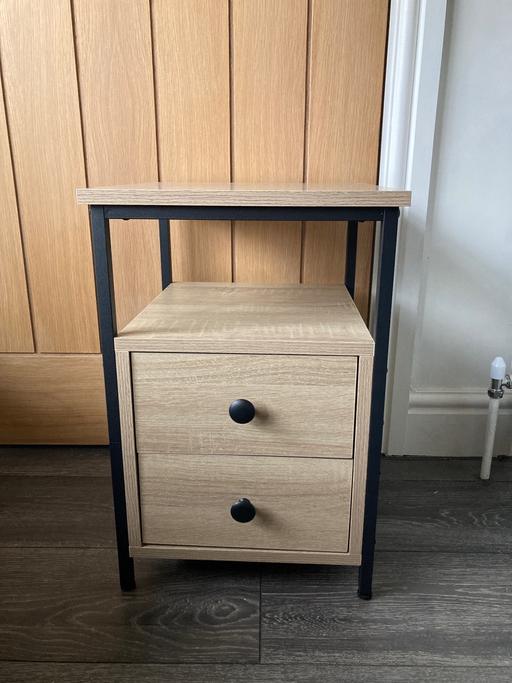 Buy & Sell Sedgley Dudley - Photos for Heavy small side table