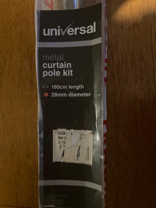 Buy & Sell Grays Thurrock - Essex - Photos for Universal curtain pole (complete)