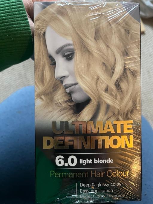 Buy & Sell Wednesfield Wolverhampton - Photos for 6 boxes of light blonde 2£ all